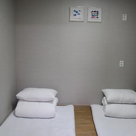 The Flower Road Guesthouse Сунчхон Экстерьер фото